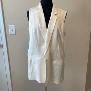 BNWT White vest size large from express